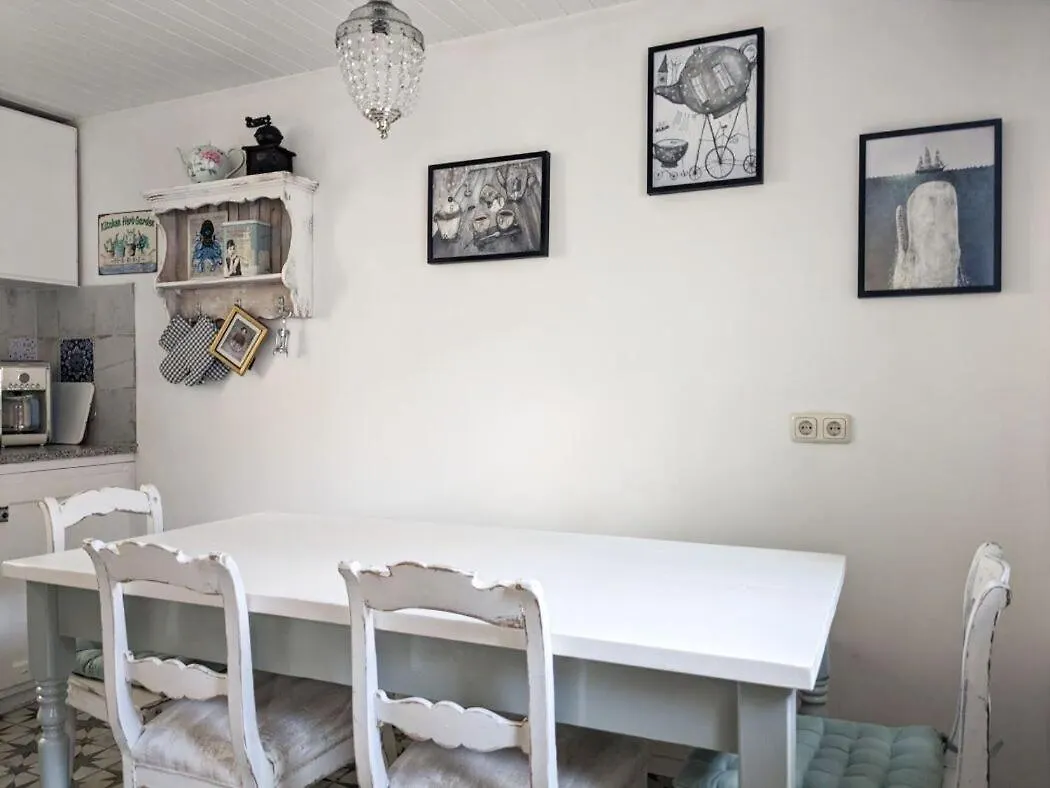 Kleine Villa - Ganzes Stadthaeuschen Fuer Gruppen Familien Oder Nur Zu Zweit Bamberg Germany